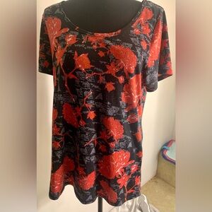 Lularoe Classic Floral T Medium